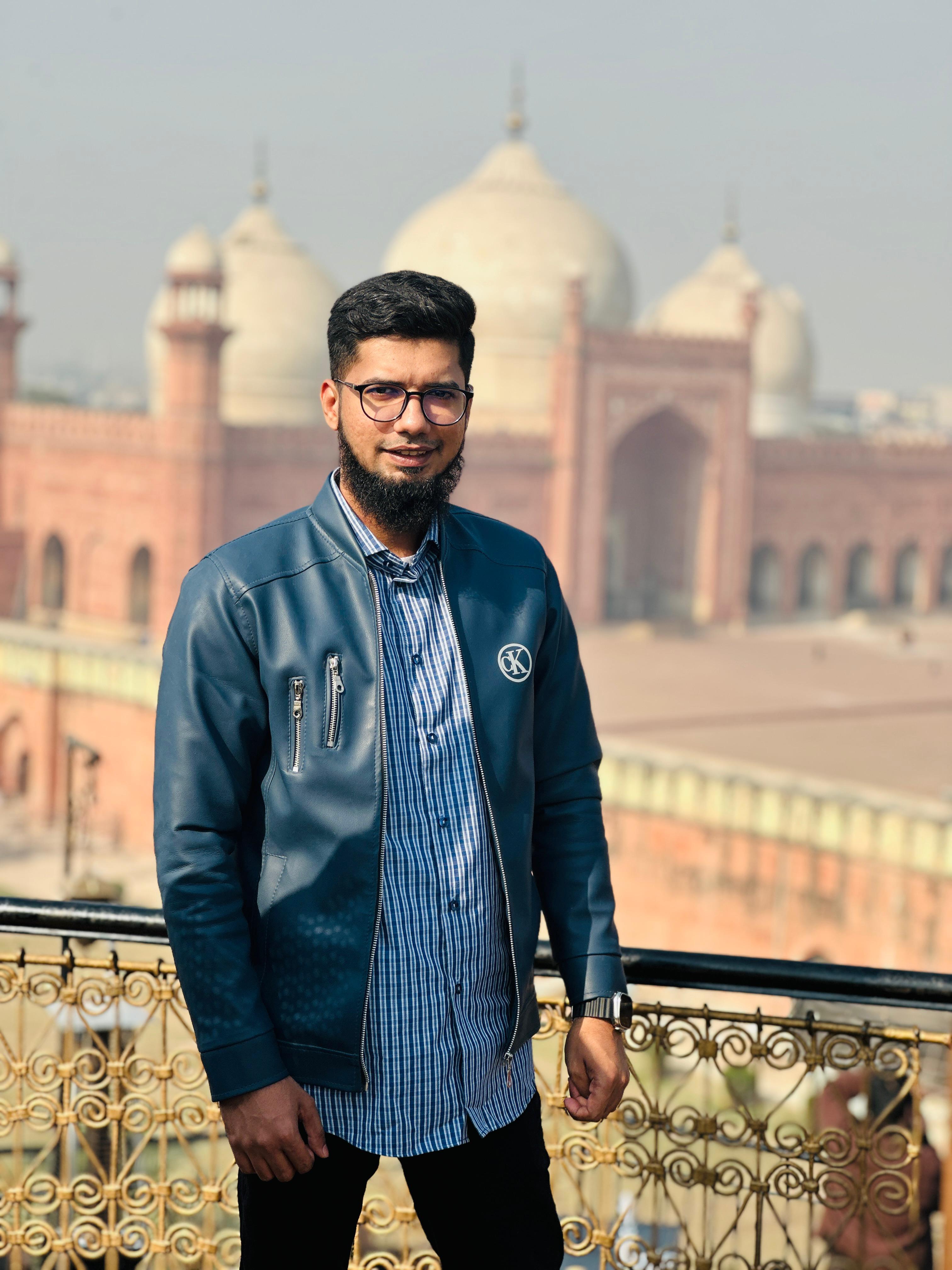 Hanzala Ahmed Fuul stack Developer